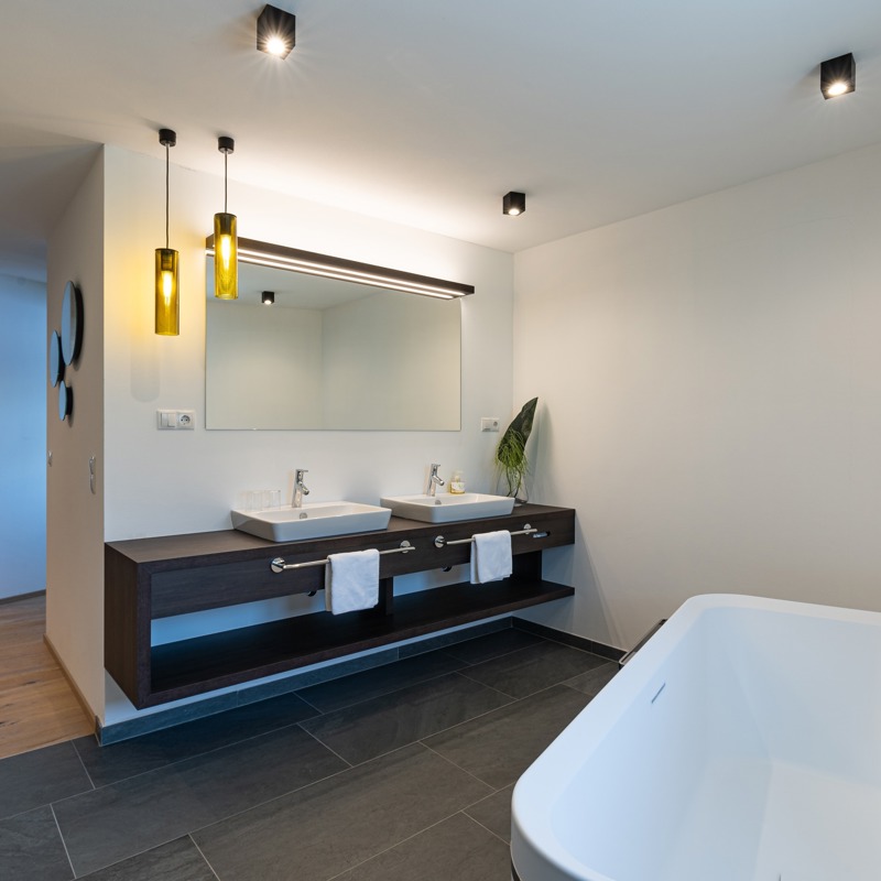 Oliven- und Genusshotel Hirzer