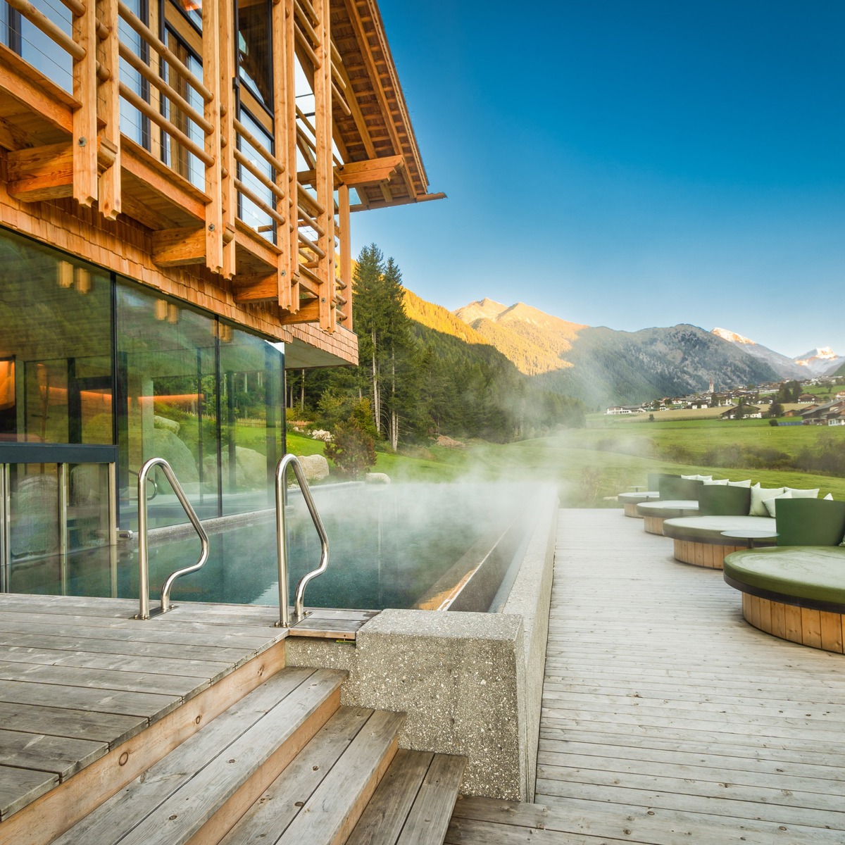 Chalets Valsegg - das Waldbad