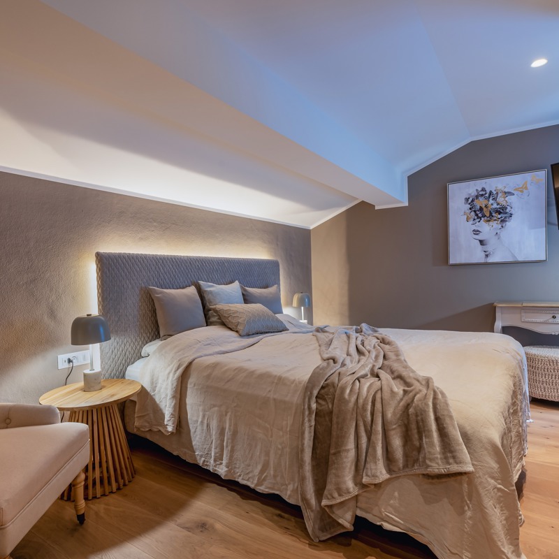 Sanierung Dachgeschoss-Wohnung