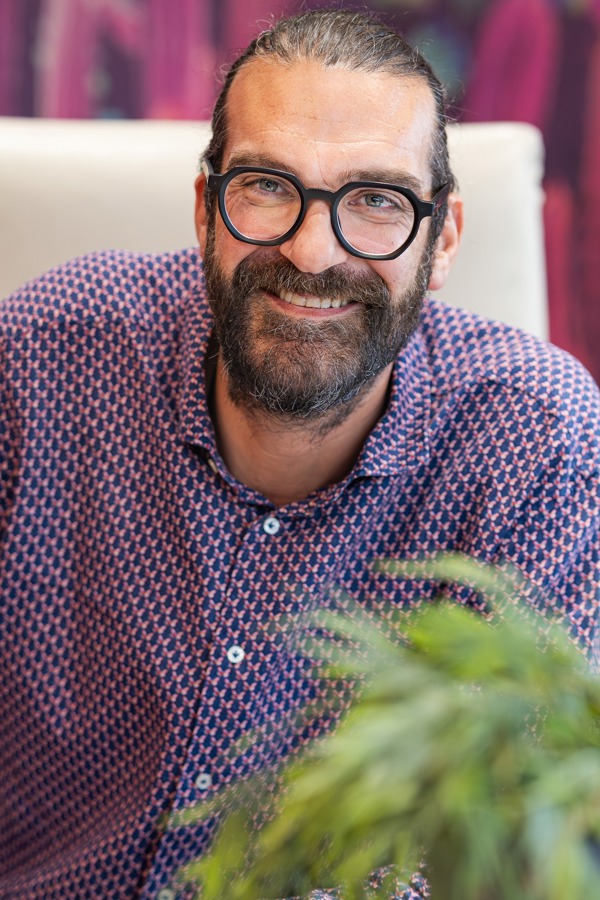 „Ein schön gestaltete Terrasse mit Garten erweitert Ihren Wohnraum nicht nur im Sommer.“