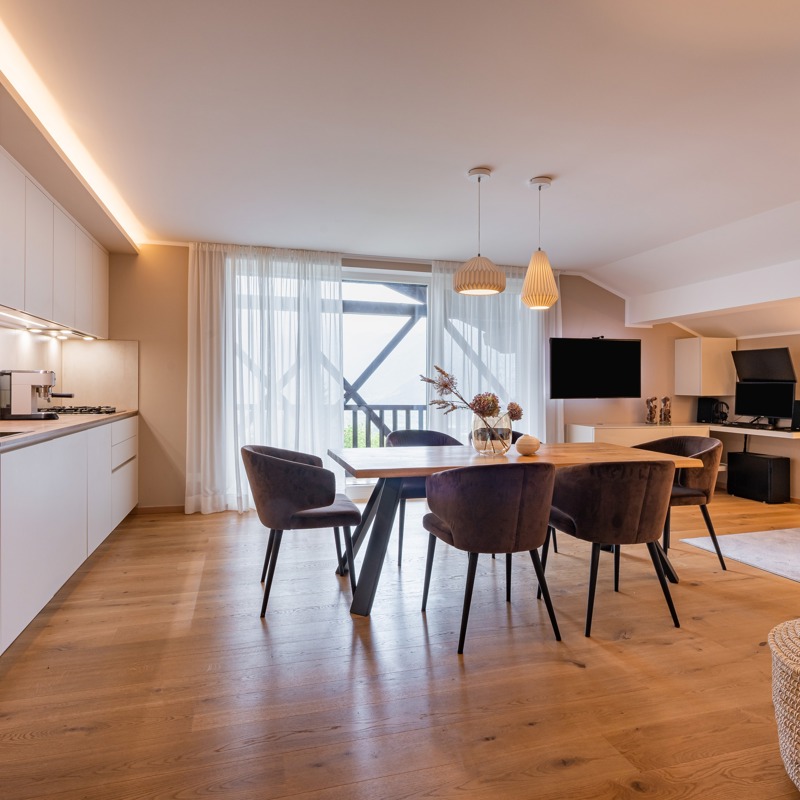 Sanierung Dachgeschoss-Wohnung